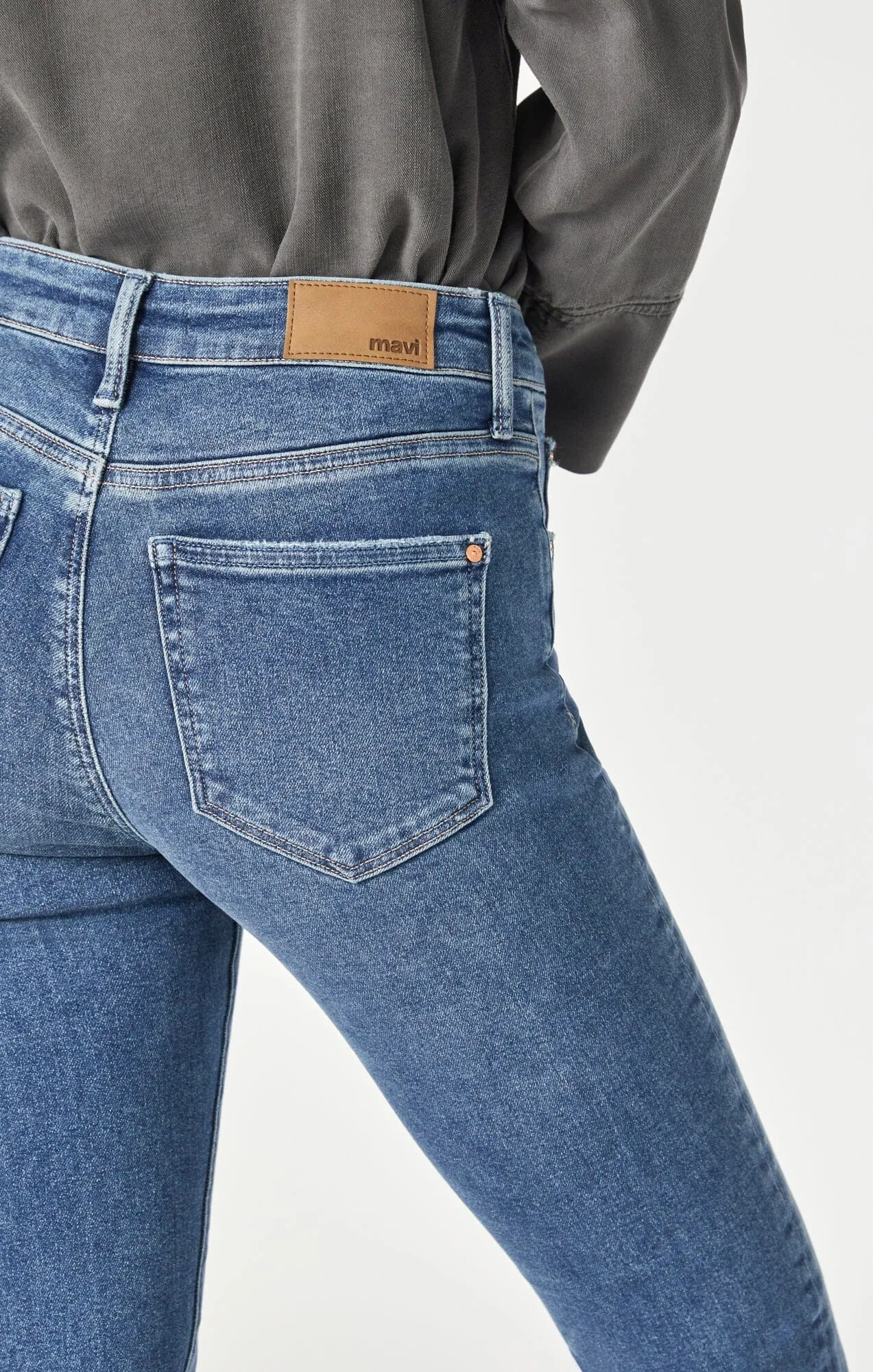 Anika Crop Jeans